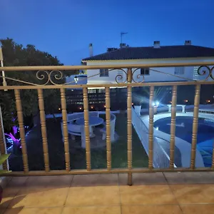 villa-tony.hotelsinnerja.org/